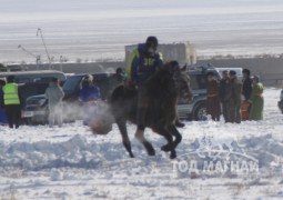 Сүхбаатар аймгийн аварга хүлэг шалгаруулах уралдаан азарга