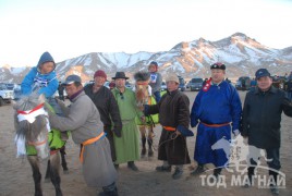 Завхан аймгийн төвийн бүсийн “Донойн хурд-2013” уралдааны фотогоос