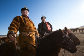 Дуудлага худалдаанд орох Макс угшлын адуунууд тодорлоо