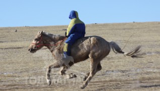 Уралдааны замд