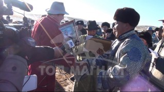 Архангай аймгийн Өгийнуур суманд болсон хаврын бүсийн уралдаан