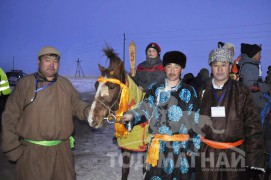 Айргийн тавд хурдалсан соёолон