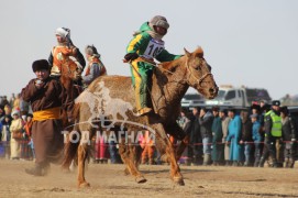 Нямсүрэнгийн Базаргарьдын хонгор халзан