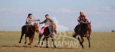 “Увс зүүн бүсийн хурд-2015” хурдан дааганууд