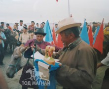 Аймгийн Алдарт уяач Д.Дамбадаржаа: Буриад зон олны дундаас төрийн наадамд анх морь түрүүлгэсэн хүн нь би