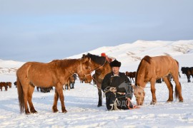 ЗАЛУУ УЯАЧ С.ДОРЖДЭРЭМ: ХҮРЭН АЗАРГАНЫХАА АМЖИЛТААР ААВ МААНЬ АЛДАРТ УЯАЧИЙН БОЛЗОЛ ХАНГАСАН