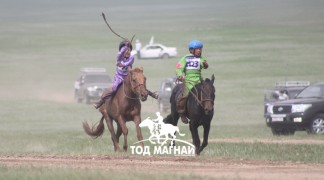 Хурдан соёолонгийн барианд орж буй зураг