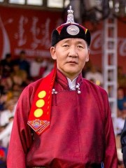  Гарьдмагнай